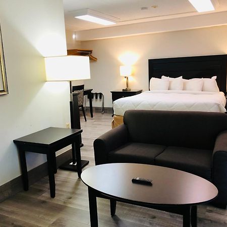 Travelodge By Wyndham Welland Exteriér fotografie